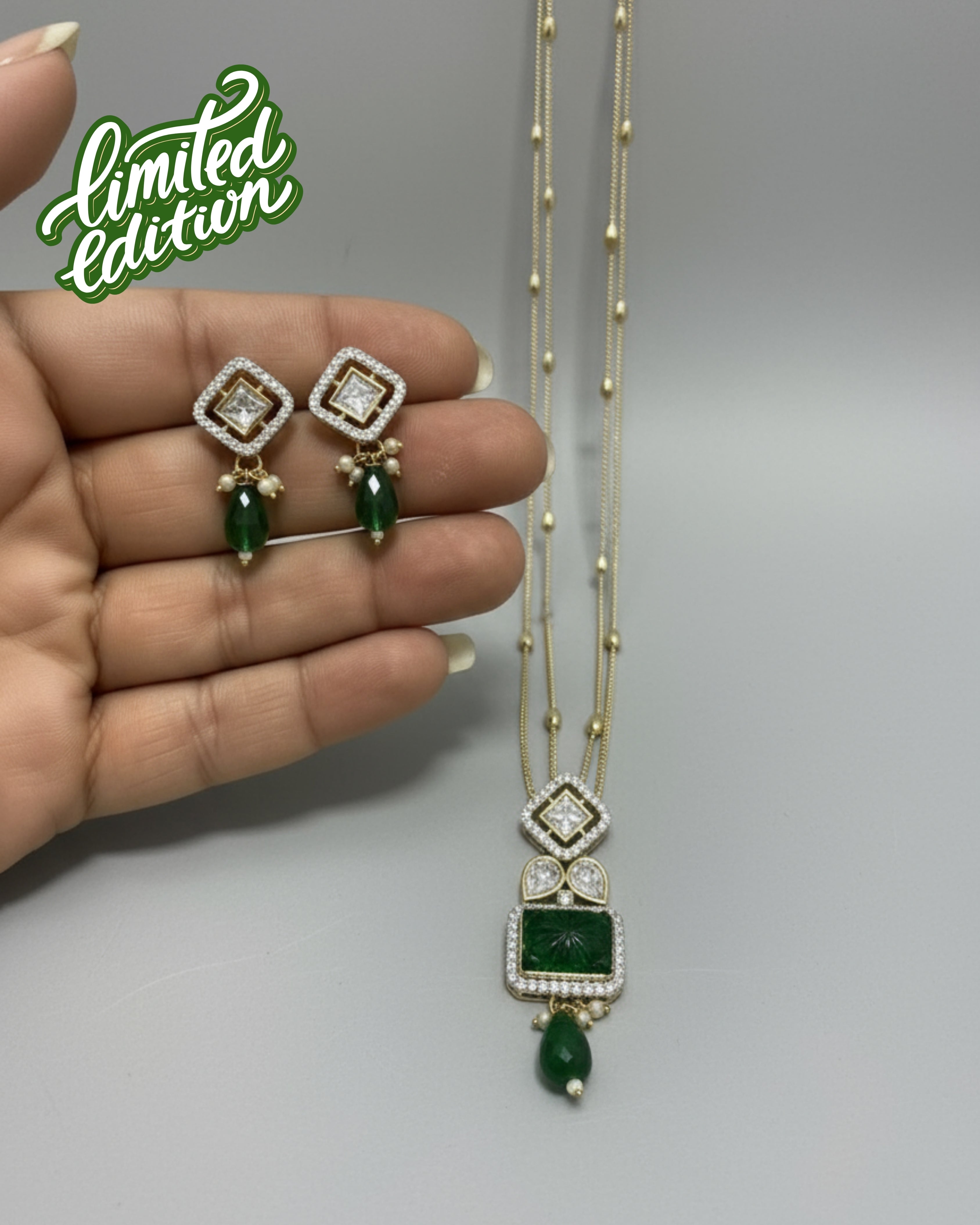 Emerald Pendant Set