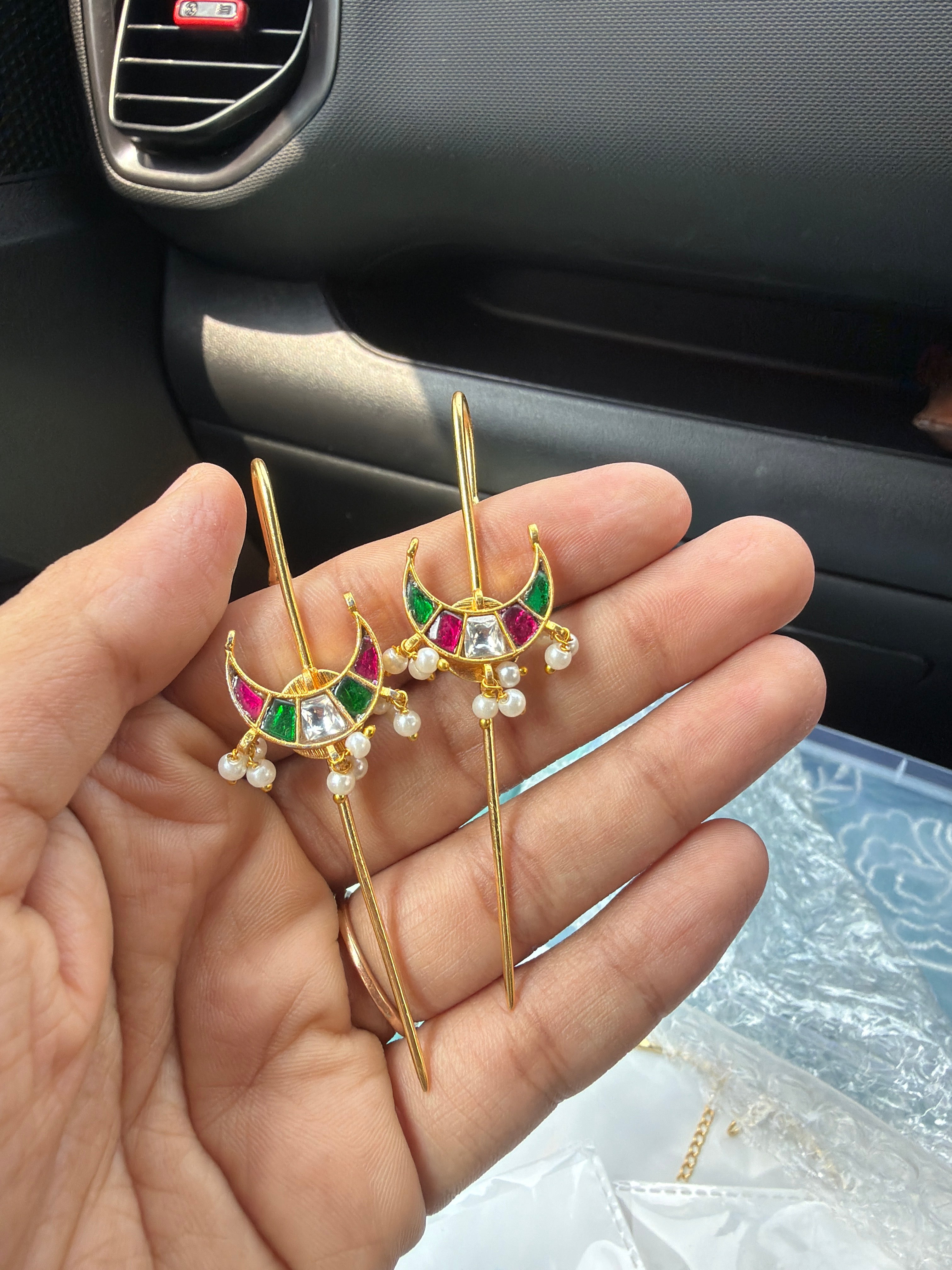 Pachi Kundan Moon Earcuff