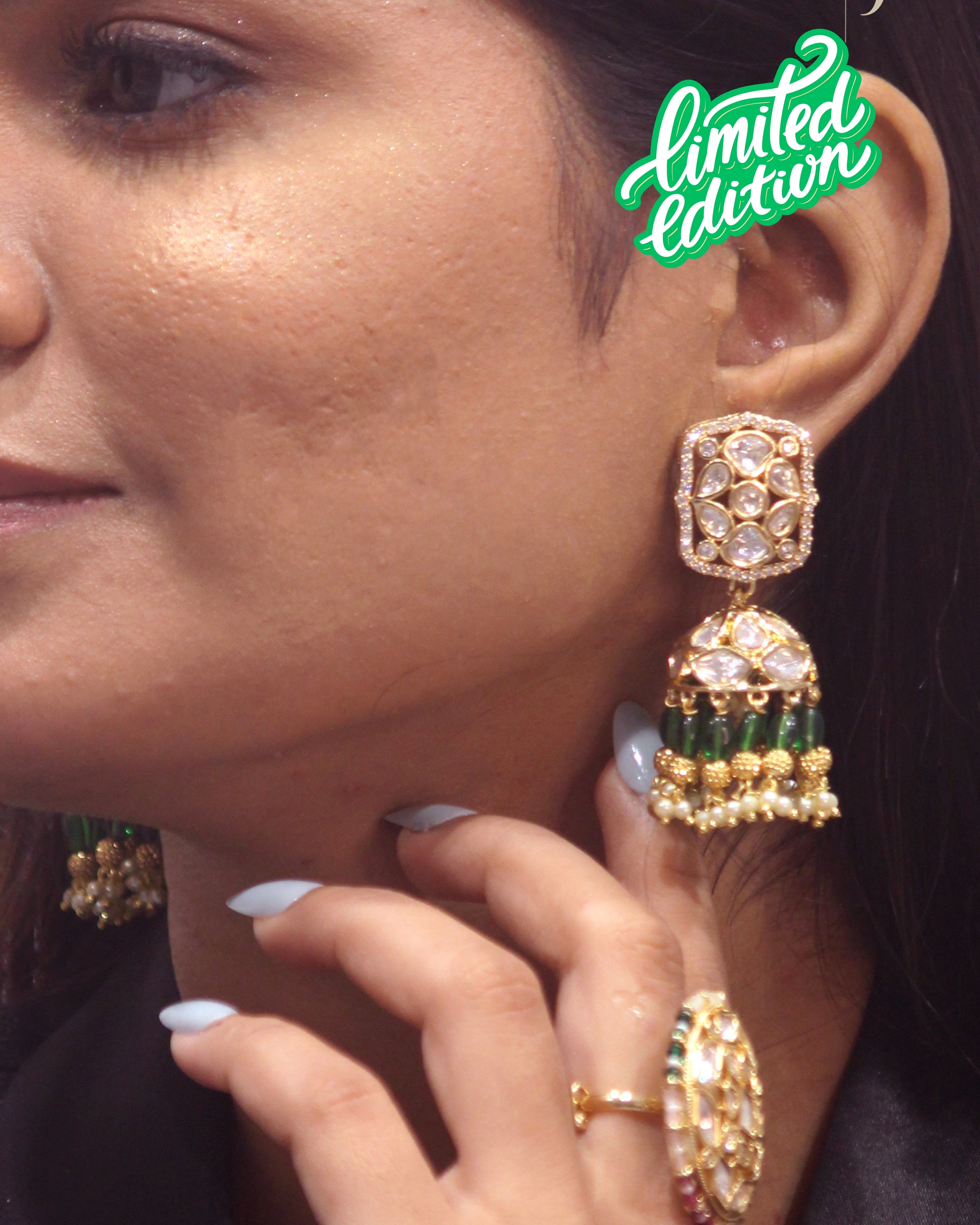 Anokhi Atrangi Kundan Jhumkas