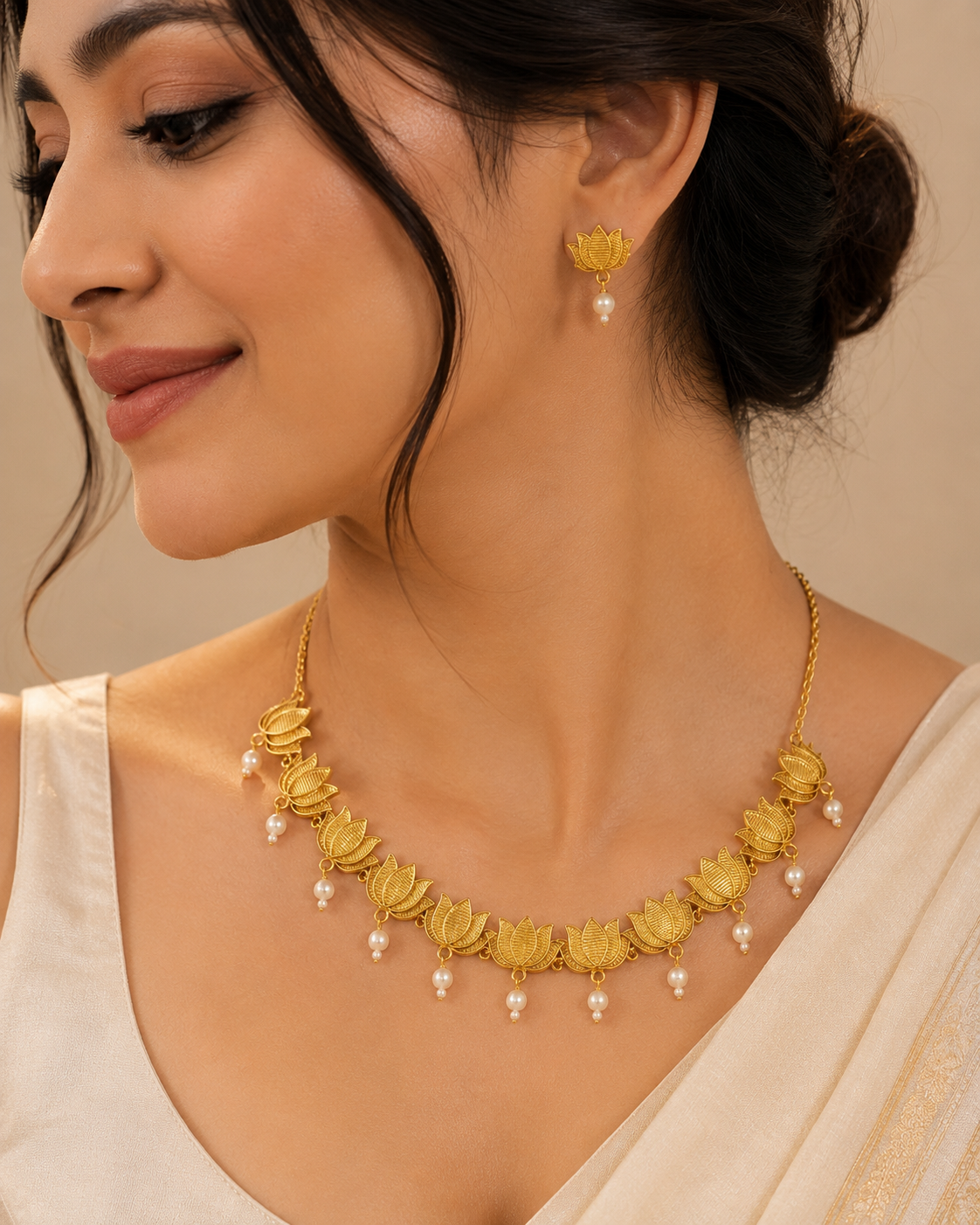 Anokhi viral Lotus Necklace