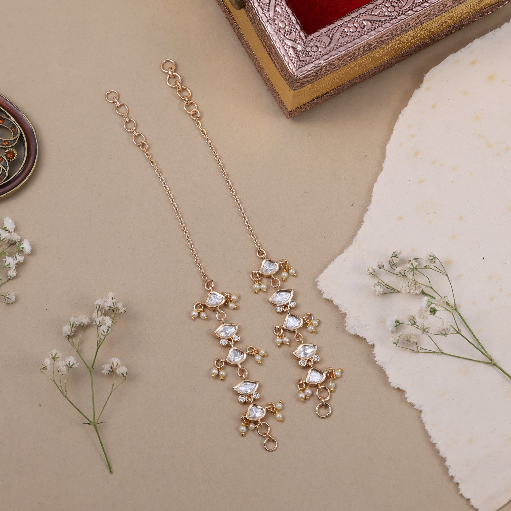 Anokhi Pearl Drop kanauti Ear Chains