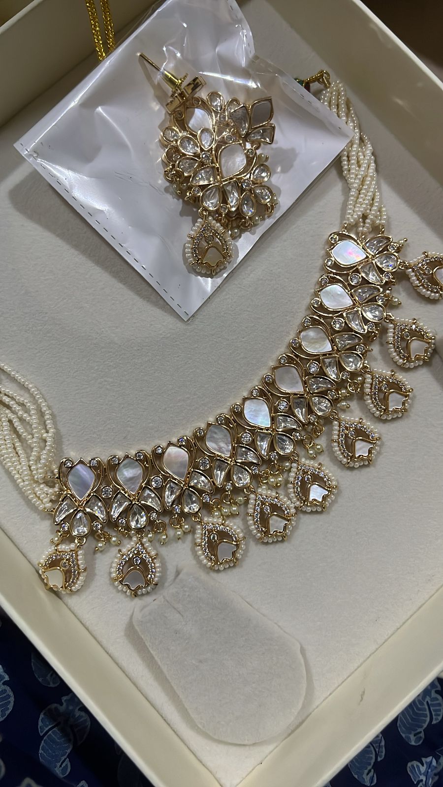 Mother of Pearl Necklace- Kundan Pearl