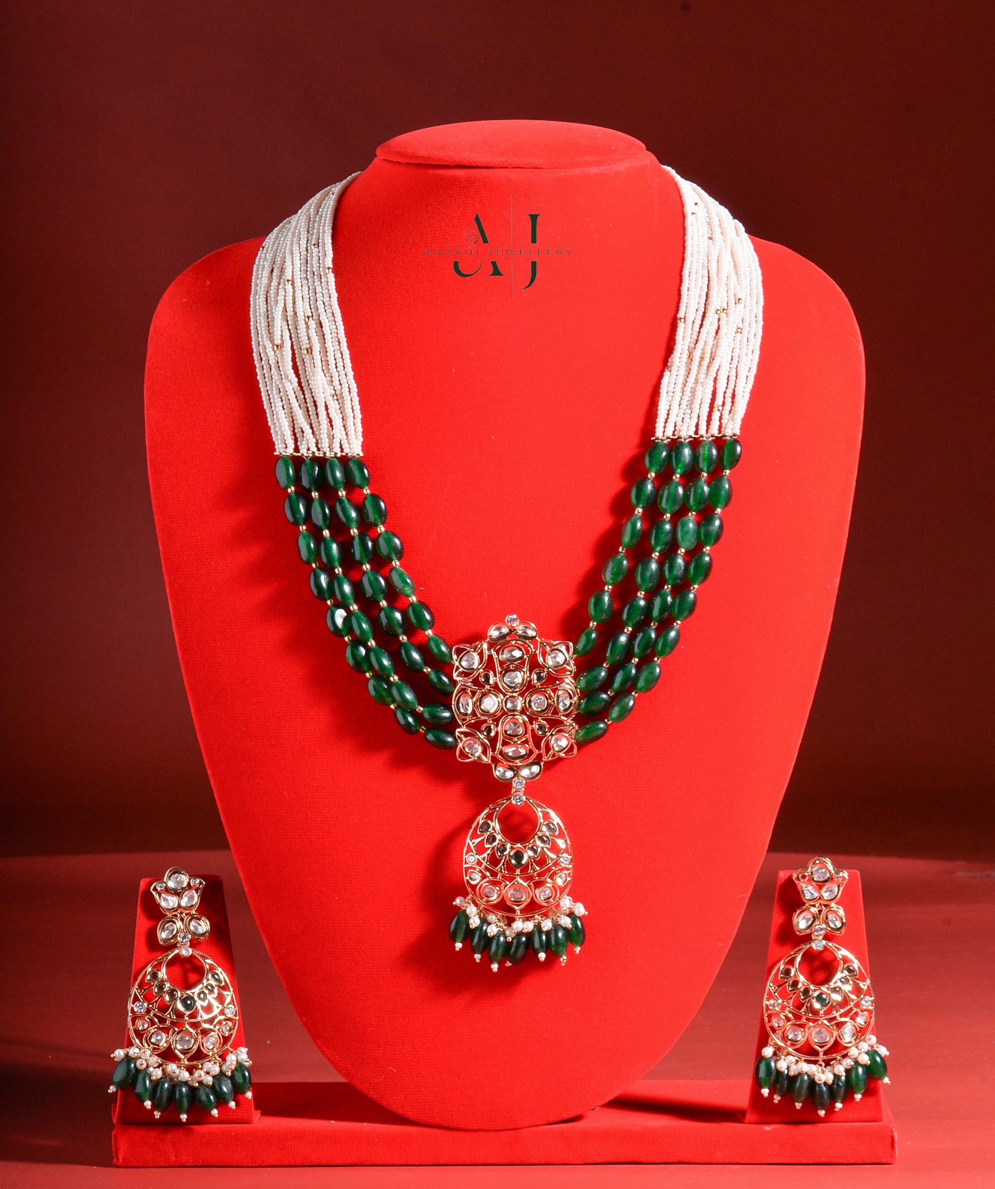 Royal Reflections: The Rajdarbar Kundan Necklace