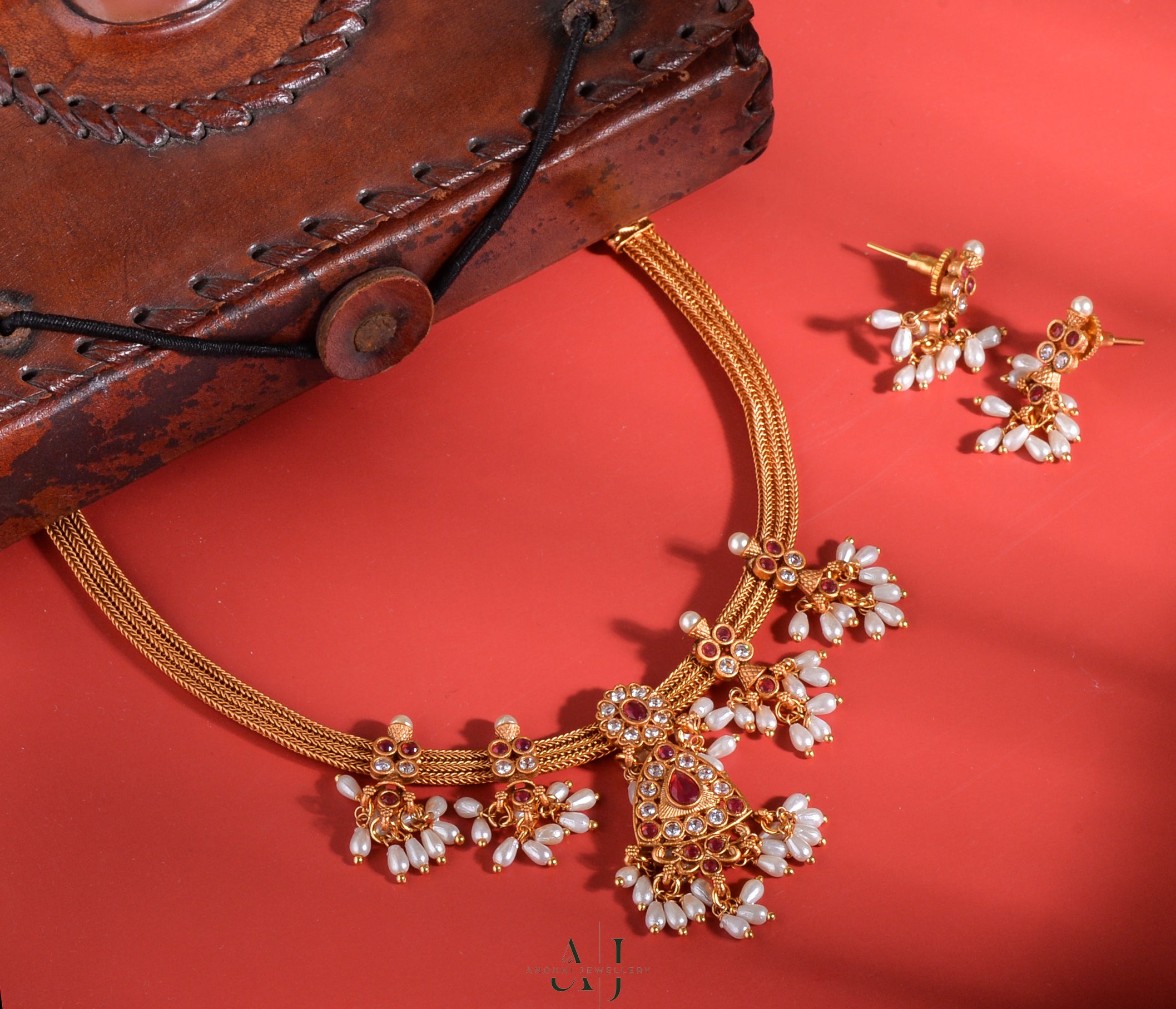 Antique Elegance: Discover South Indian Splendor with ANOKHI