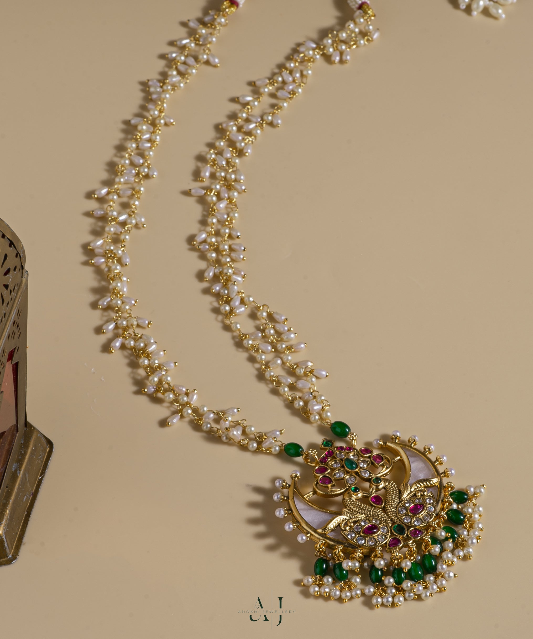 Vintage Opulence: Elevate Your Style with Anokhi