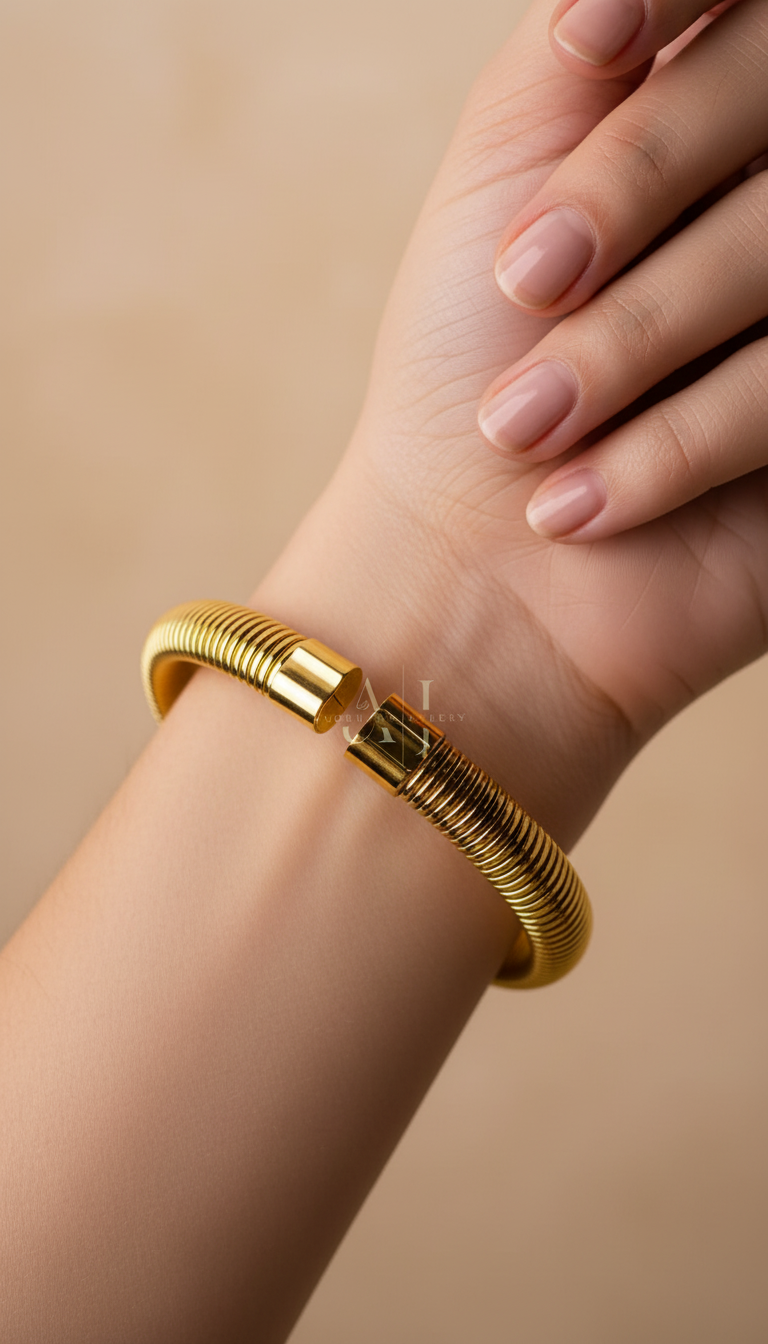 Anokhi Viral Coil Kada