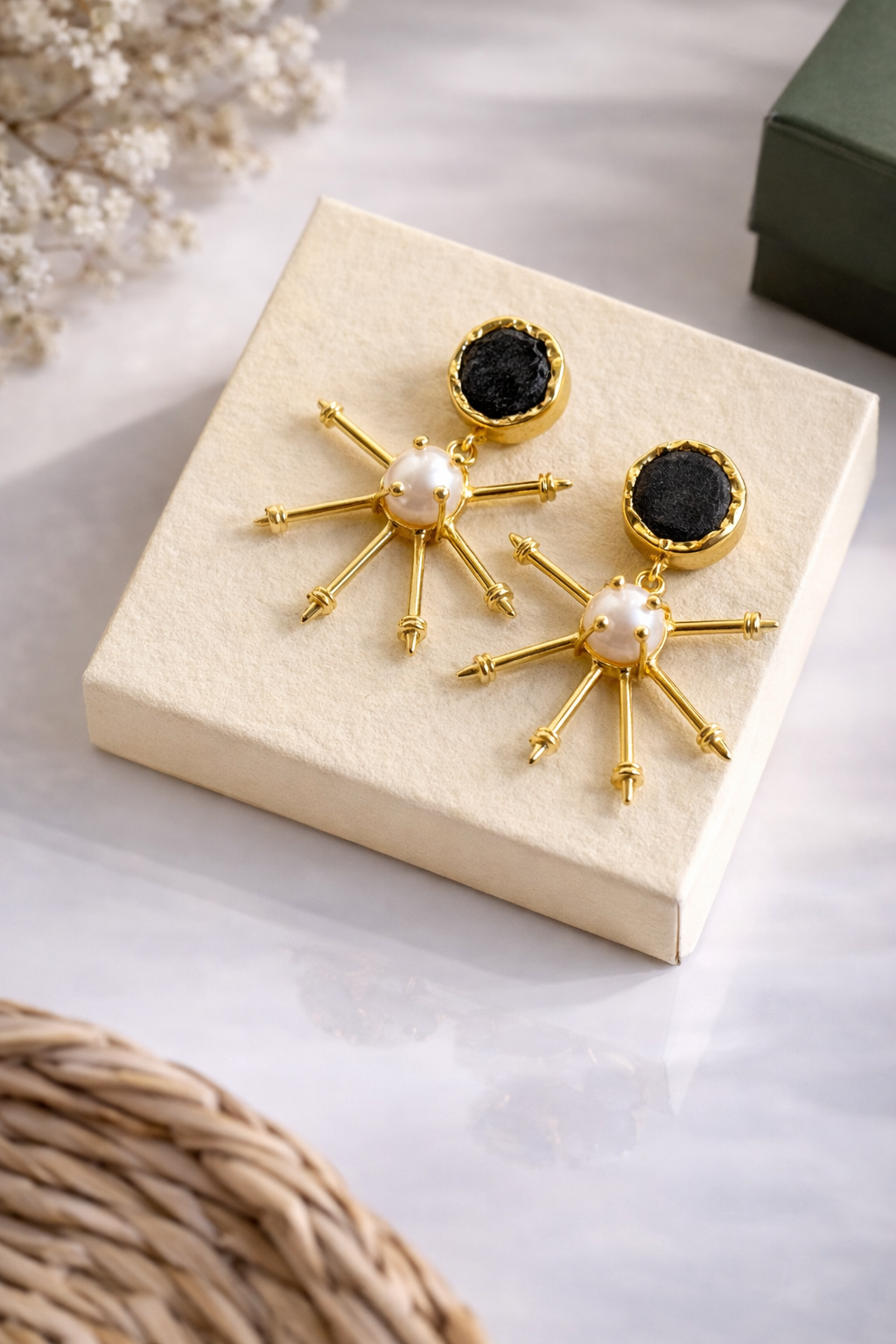 Anokhi Sunshine Stud Earrings 18k plated