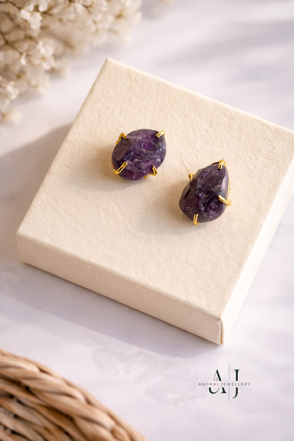 Anokhi Wine Hued Studs