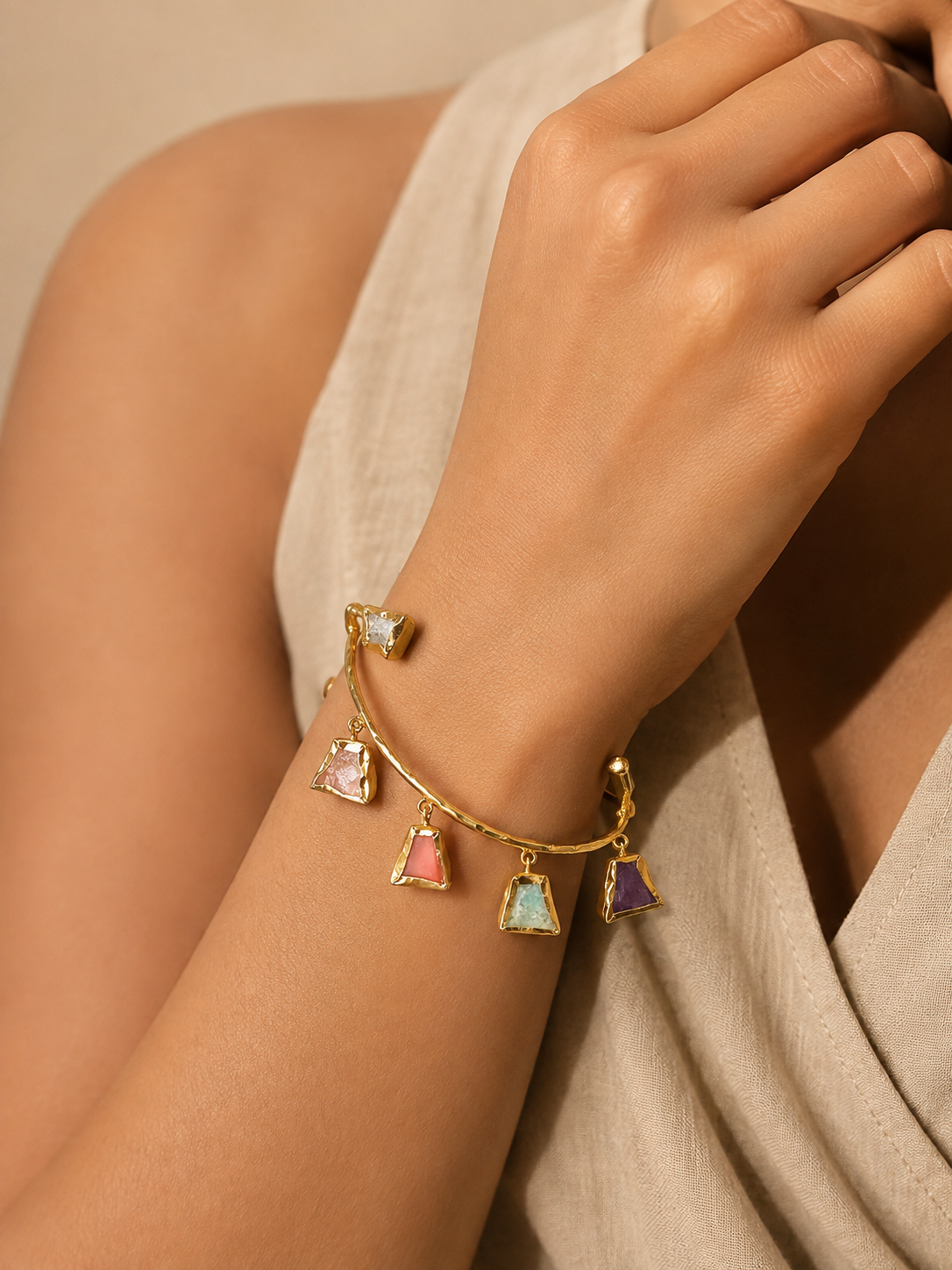 Natural stone charm bracelet