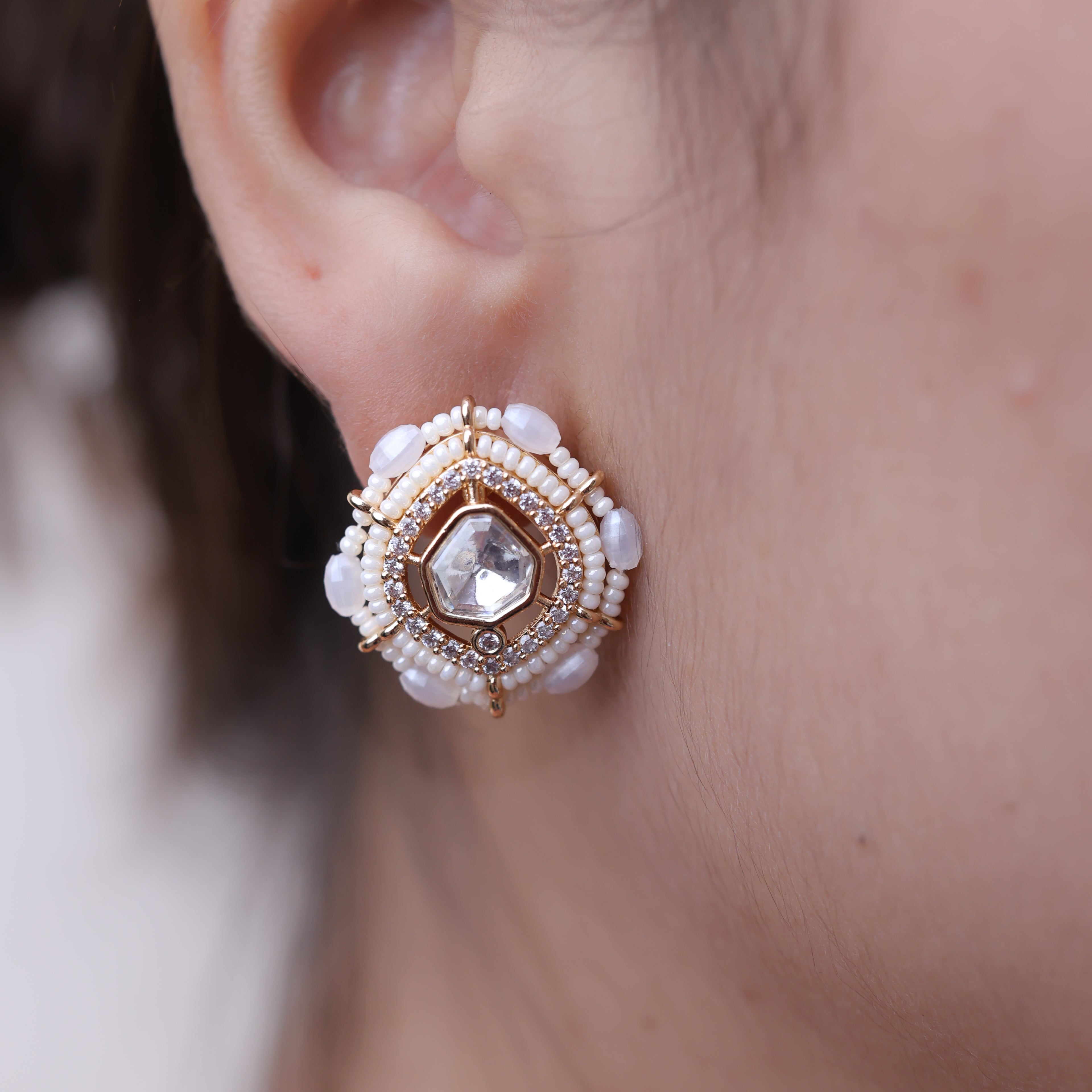 ANOKHI Beads kundan pearl studs