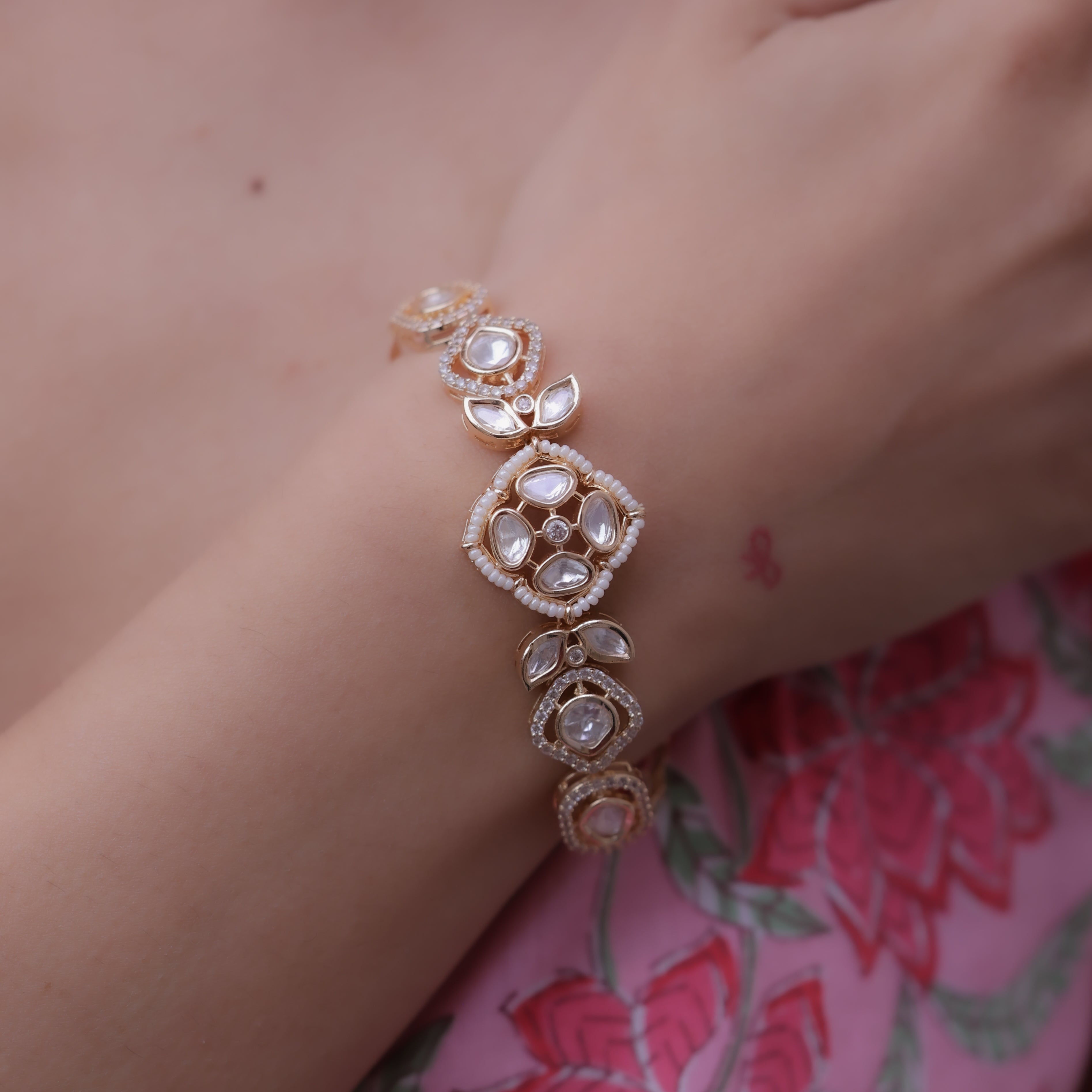 ANOKHI KUNDAN PEARL EVERGREEN BRACELET