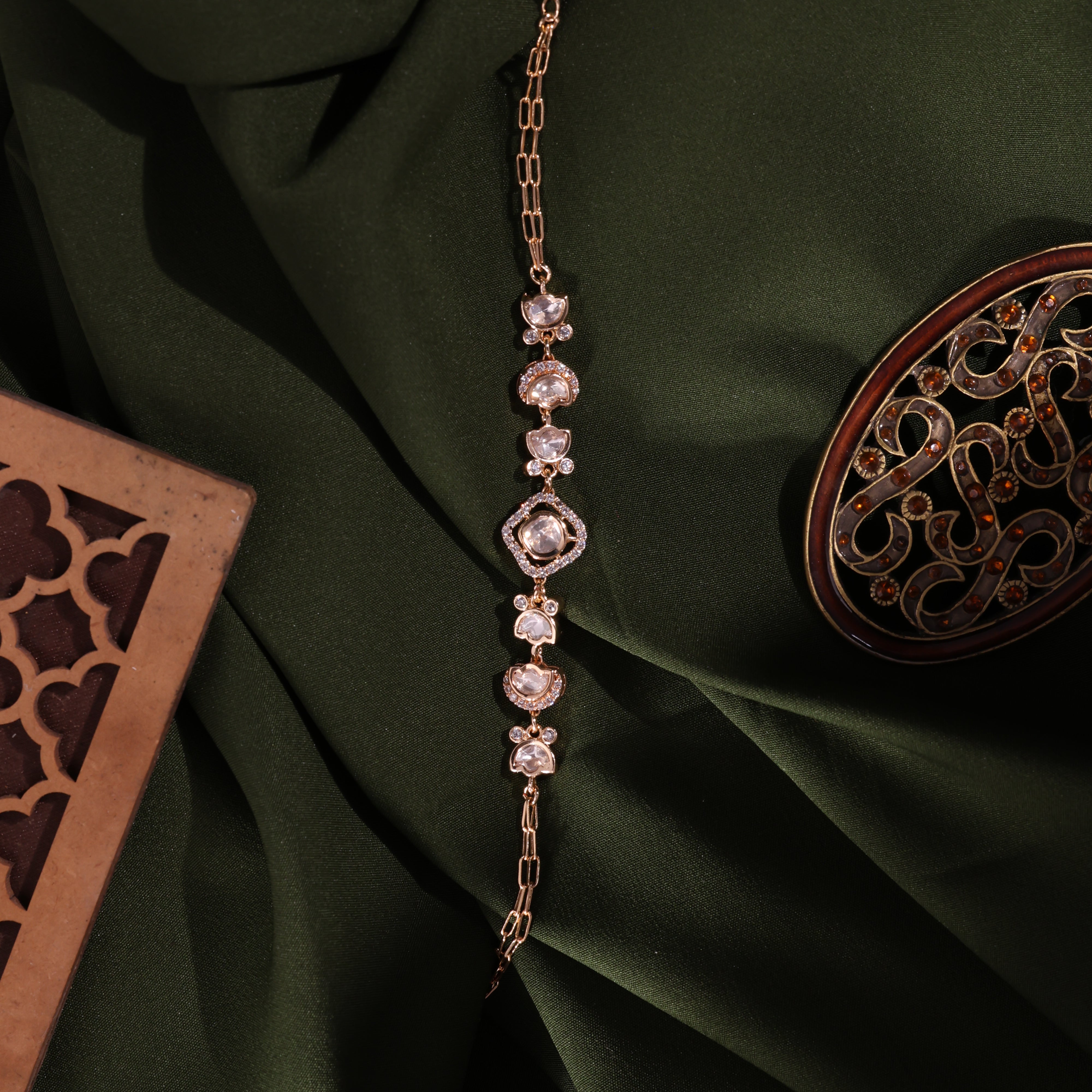 Anokhi Kundan Sleek Bracelet