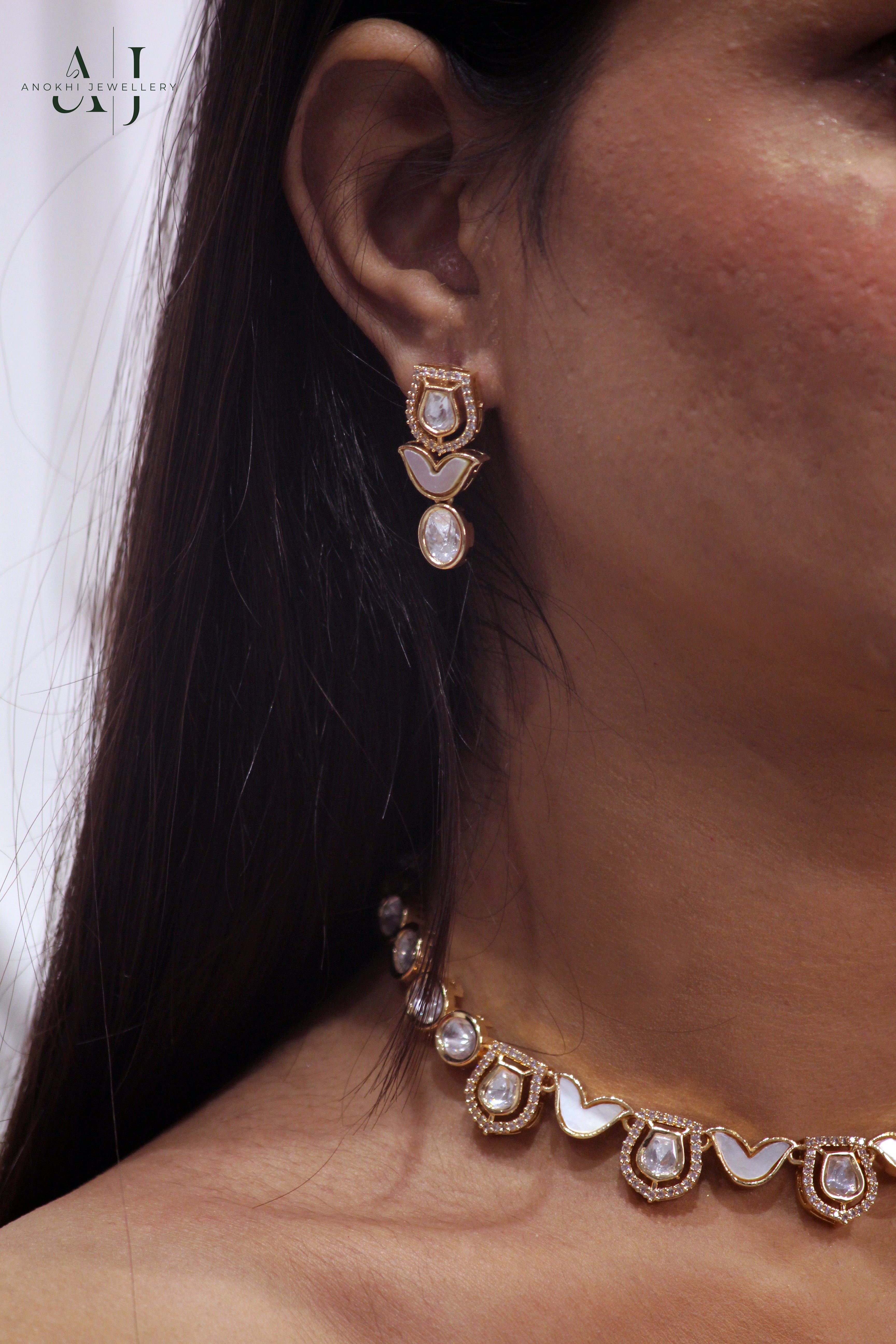 Anokhi Mother of Pearl Necklace